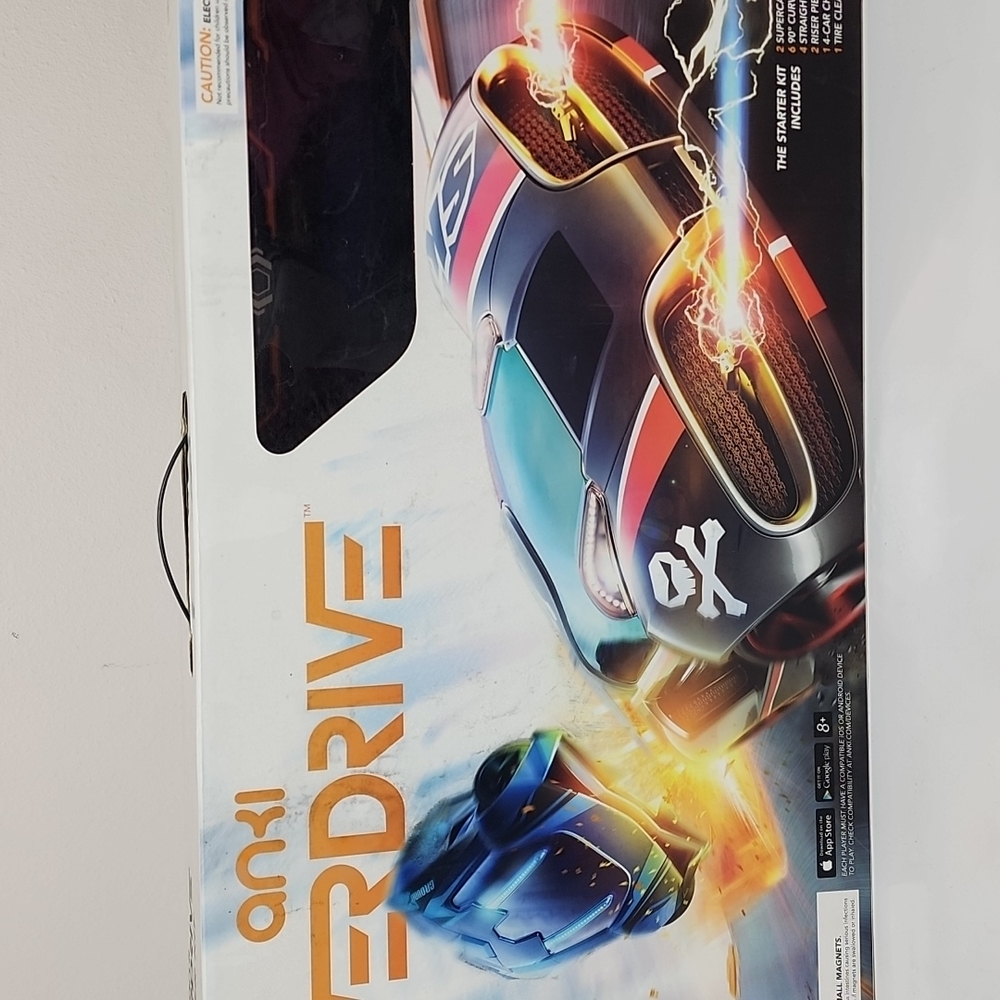 Anki OVERDRIVE Starter Kit. - Picture 4 of 11